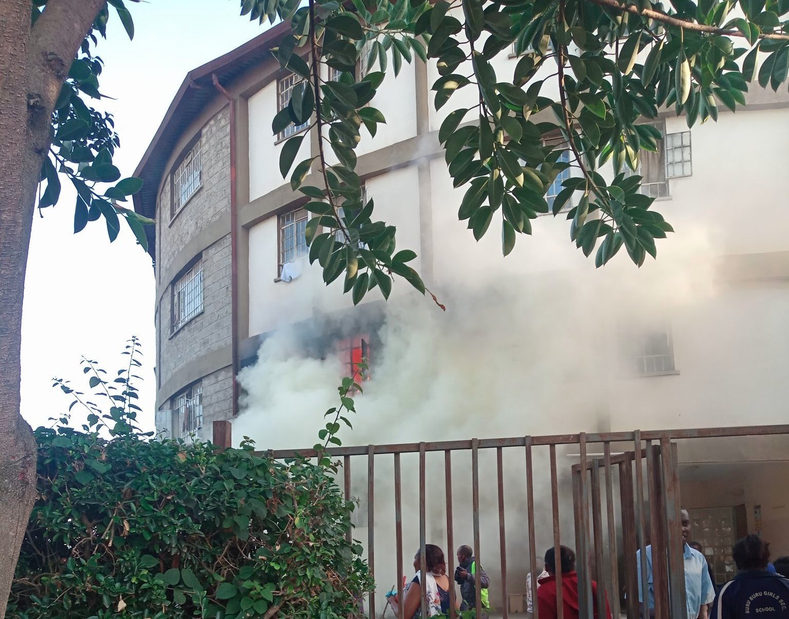 Video: Parents commotion as Buruburu Girls High School closed indefinitely