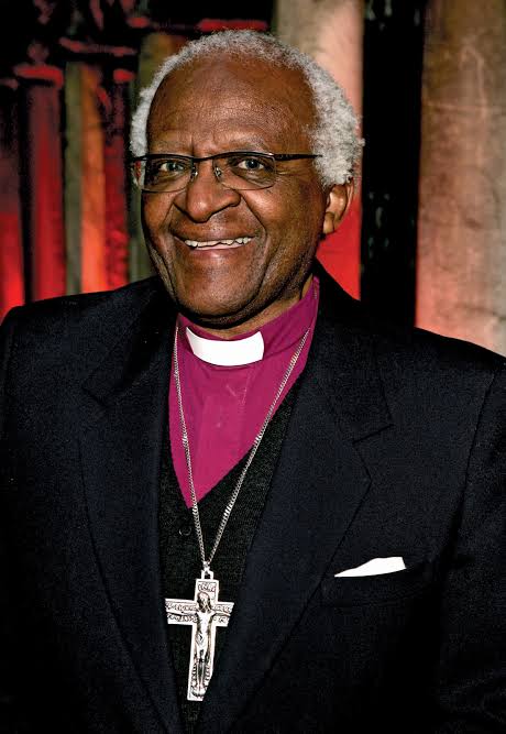 Reactions as Archbishop Desmond Tutu bows