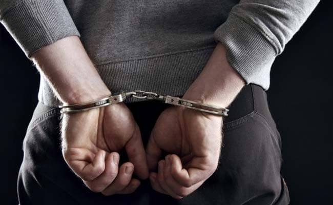 claimed police officers arrested of kidnapp and extortion