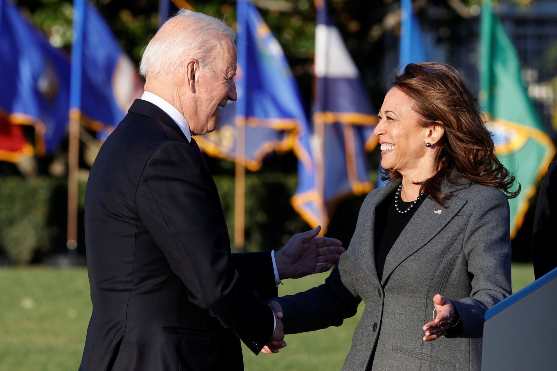 Biden takes presidency back from Harris after 2 hours