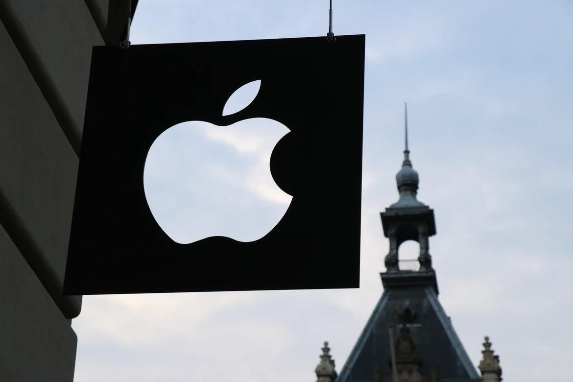 Apple Inc registers increased sales despite chip shortage
