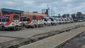 Kitengela Commuters Struggle as Matatu Fares Rise to Sh300 During Fuel Strike Kitengela Commuters Struggle as Matatu Fares Rise to Sh300 During Fuel Strike